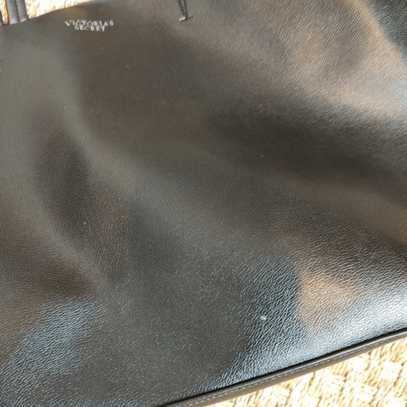 VICTORIAS SECRET WEEKENDER TOTE 22" - Picture 9 of 9